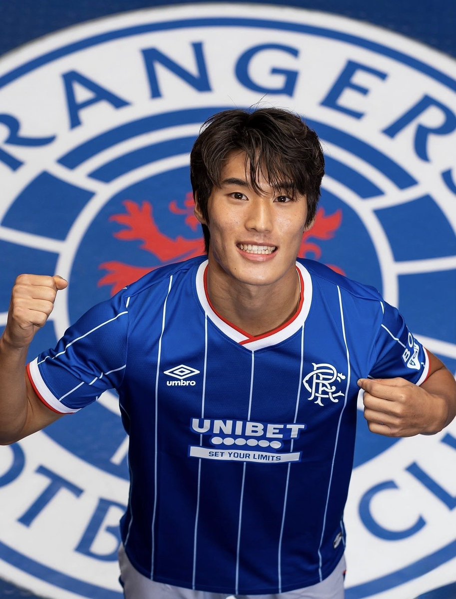 DavidAitkevwcd's tweet photo. Kim minsu has to wait until he's 37 years old, that's really good, that allows Kim to fully concentrate on his football career before he does his military service 👏🤟 https://t.co/p7eoQvP8Jc