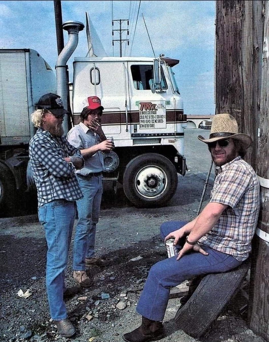 Super70sSports's tweet photo. There was once a time in this country when freight didn’t even reach the interstate until many beers and lung darts were consumed over a contentious debate about the best David Allan Coe songs. https://t.co/l4LMBG3Q8A