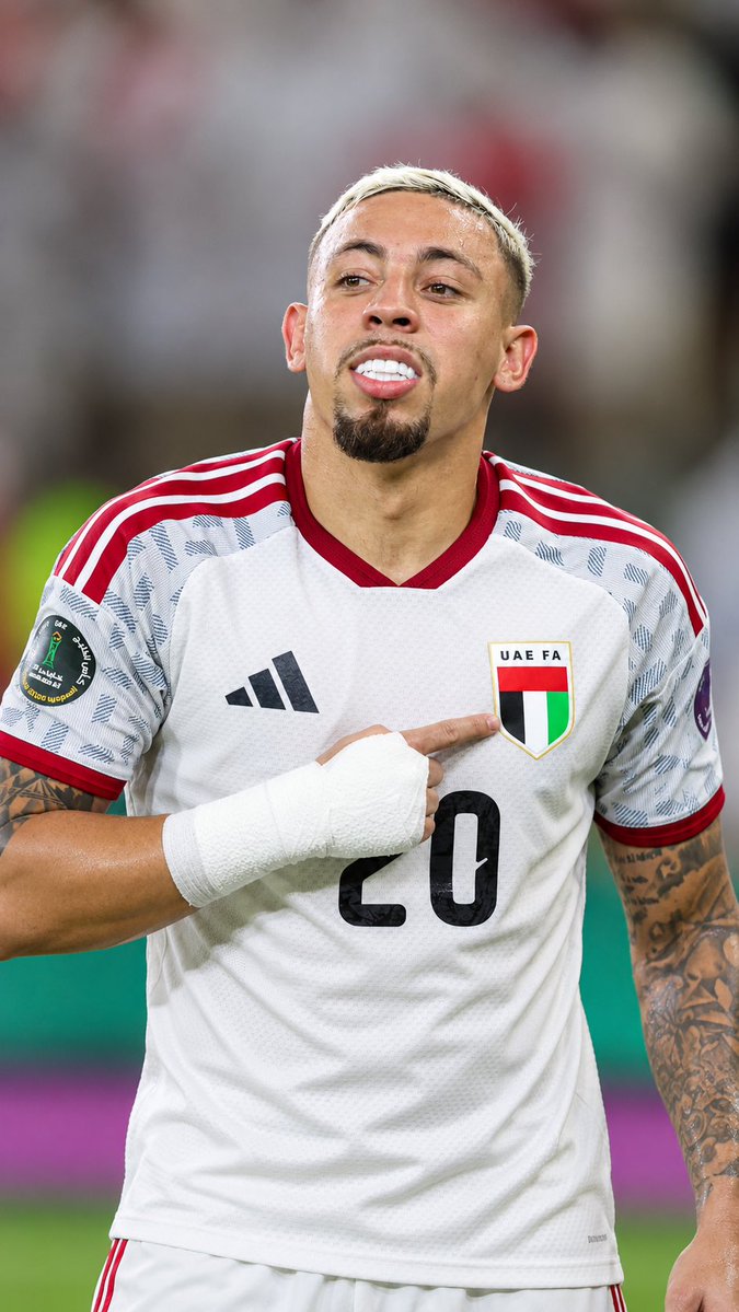 el3azy22's tweet photo. بالا 🇦🇪 https://t.co/vxVOIXHwTY