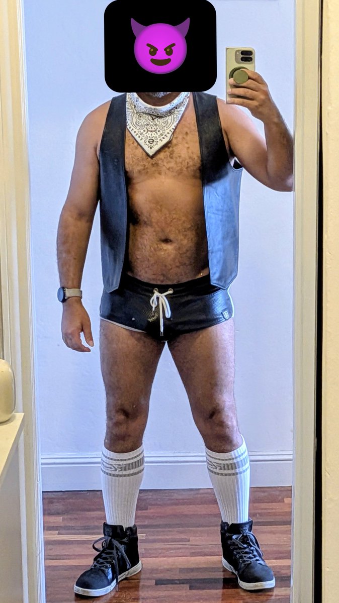 SFShowOff1's tweet photo. Say hi if you see me at the street fair! #folsom https://t.co/mybAMwrs1H