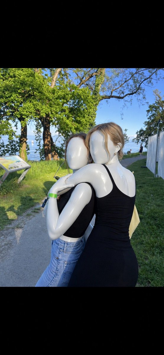 AriBotMaster's tweet photo. Two friends, two mannequins, that's how it works. If you're with someone, you can also get trapped in my warehouse. https://t.co/bUNdyQDdDB