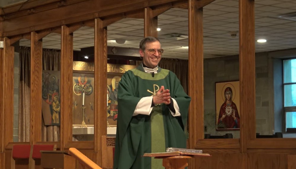 OlmcSacSpac's tweet photo. Mass for the 26th Sunday in Ordinary Time with Rev. Matthew H. Frisoni. #26thSunday 
https://t.co/SqJfI5sGca https://t.co/oMlaCby3nT
