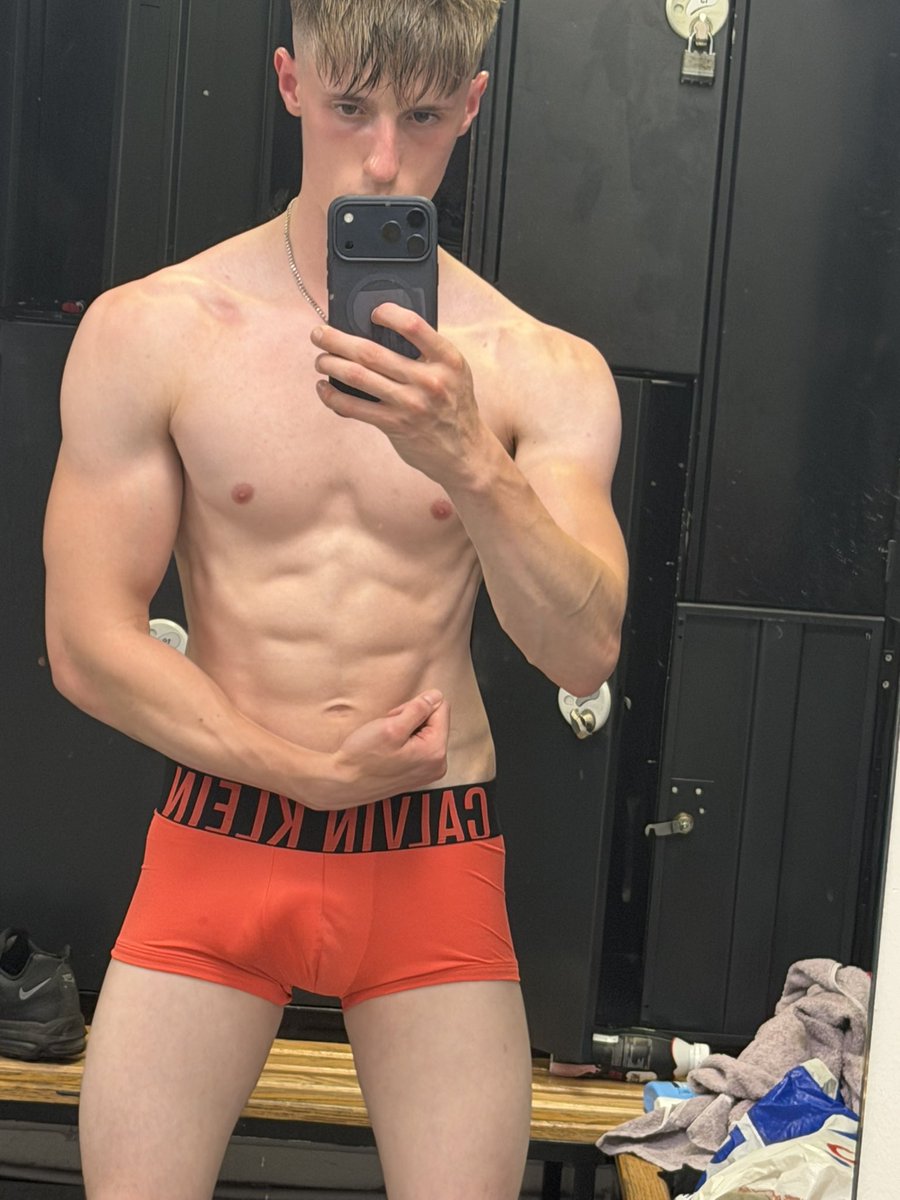 onlydazed5's tweet photo. Want to taste my juices dripping for you? https://t.co/n11lIl3iq6