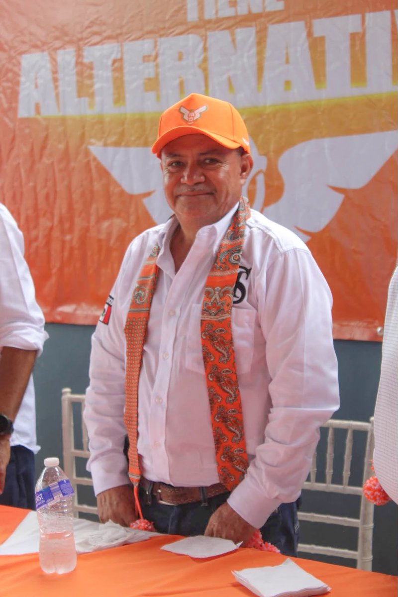 ErikaLuhrsC's tweet photo. ¡Muchas felicidades a Alejandro Sánchez por asumir la Coordinación Municipal #MovimientoCiudadano en #Ometepec! Le deseo el mayor de los éxitos a él y a toda la Comisión Operativa Municipal en esta nueva encomienda. Estoy seguro de que vendrán grandes resultados para Ometepec. https://t.co/MGHJFpAynk