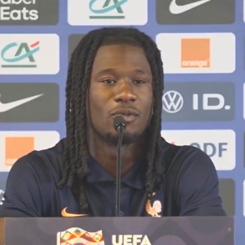 MadridXtra's tweet photo. 🚨 Eduardo Camavinga: “At first, it was really special and weird to be in front of Zinedine Zidane.

We all know what he represents for France.” https://t.co/EkjLMELJnm