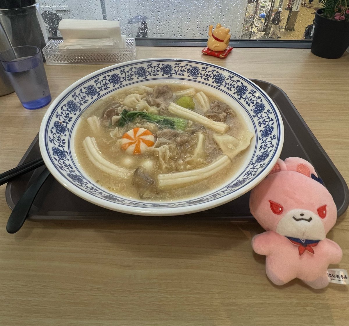c5unya2's tweet photo. 今日の麻辣湯は野菜いれた https://t.co/QwnTBoVMmL