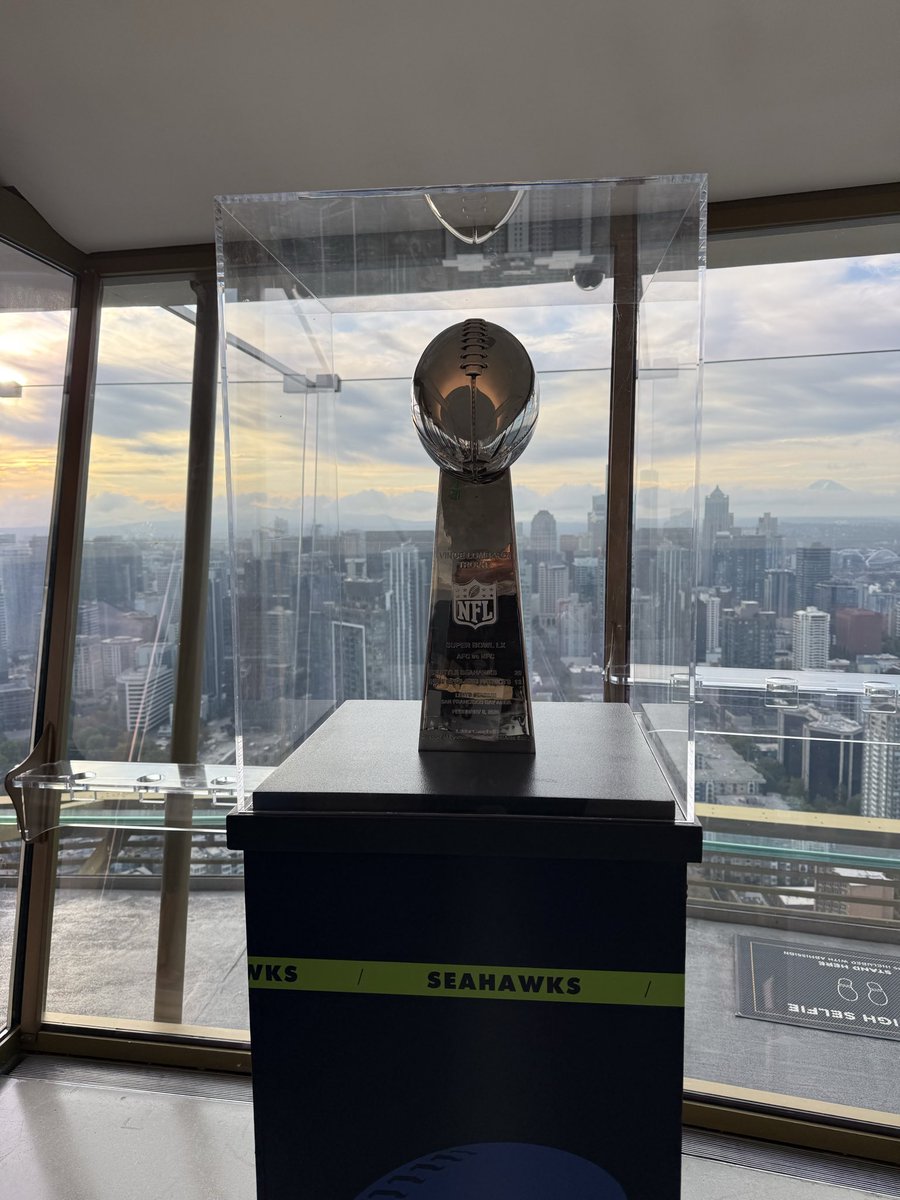 F3Seattle's tweet photo. The big 3rd F event of the year for @F3PugetSound included 17 #HIM climbers 19-82yo &amp; countless $ contributors.  #F3 makes a habit of being a Top 5 fundraiser for Fred Hutch Cancer Research in the area.  

https://t.co/XIbaoL03f0

#Base2Space #f3impact https://t.co/ft6mSXa0Nf