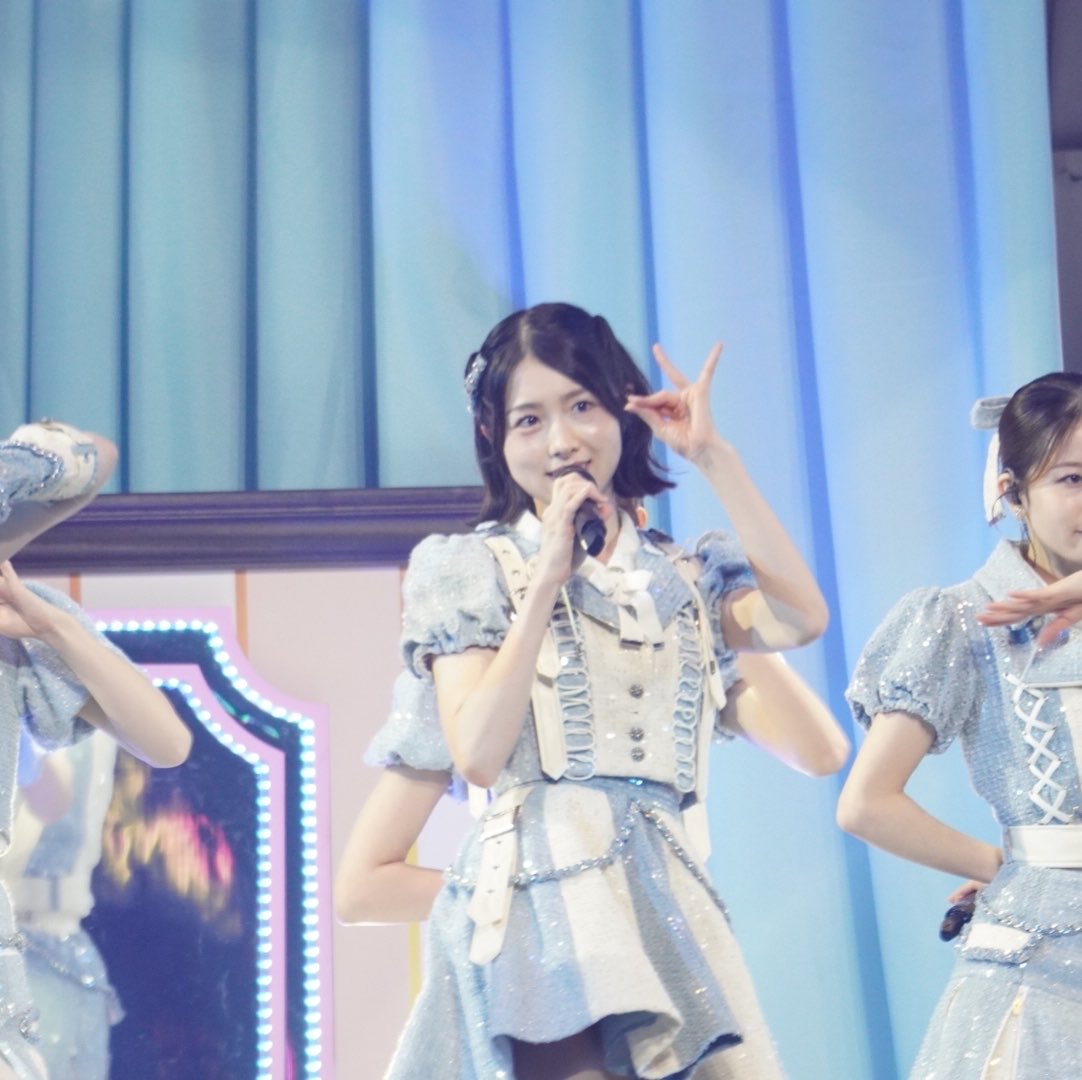 s_pan__'s tweet photo. さっほー絶対アイドルやめないで😭
#岩立沙穂
#AKB48
#AKBサンコンコン https://t.co/5zhSe6Tbry