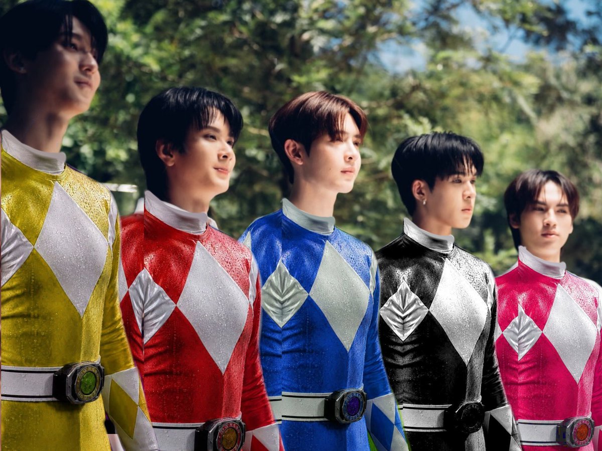 ubpwl's tweet photo. 晚安少年们～กเปการเปลี่ยนร่างสุดเจ๋ง! เด็กๆ ที่หล่อมาก ฮ่าฮ่าฮ่า https://t.co/EWFHtxdgAJ
