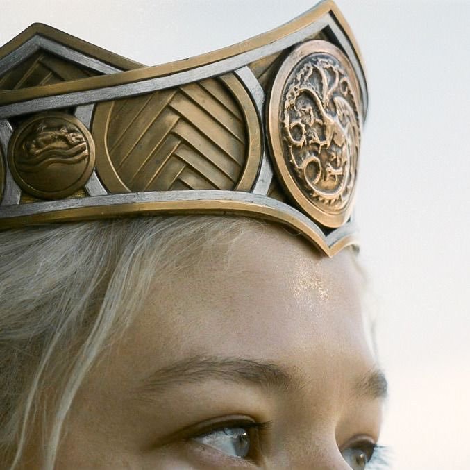 westerosies's tweet photo. First of Her Name https://t.co/C48Cghikzv