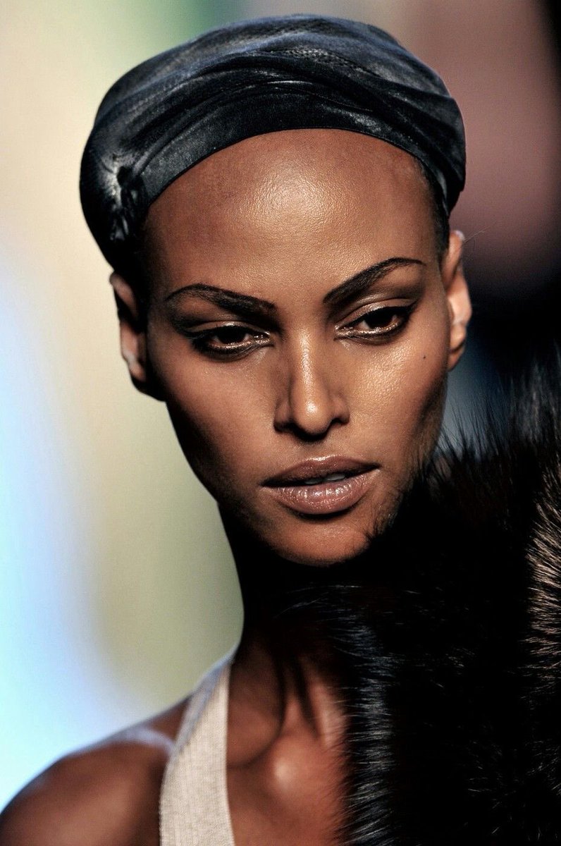 hautecnt's tweet photo. yasmin warsame https://t.co/6lN1Cgmq3x