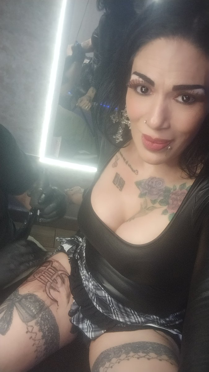 Vanemoon007's tweet photo. Geacias 
Tattoo Secret Society totalmente recomendable y sin dolor...
Chequen su trabajo IG es zerktatuajes 
Y está en av rio mayo 10 interior 4 , colonia doctor Alfonso Ortiz tirado , Iztapalapa CDMX. https://t.co/PRDyW5KNvf