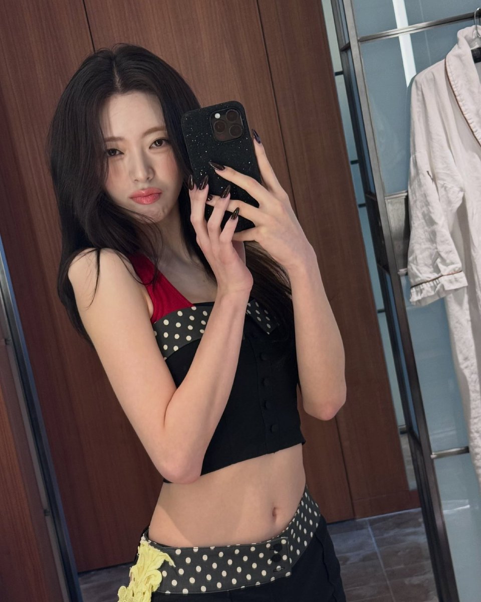 itzyfocusot5's tweet photo. [📸] 260927 | #YUNA (igotyuandme) Instagram Post Update (1/3)

🎵Rosè - New Trick https://t.co/h93jZWNx16