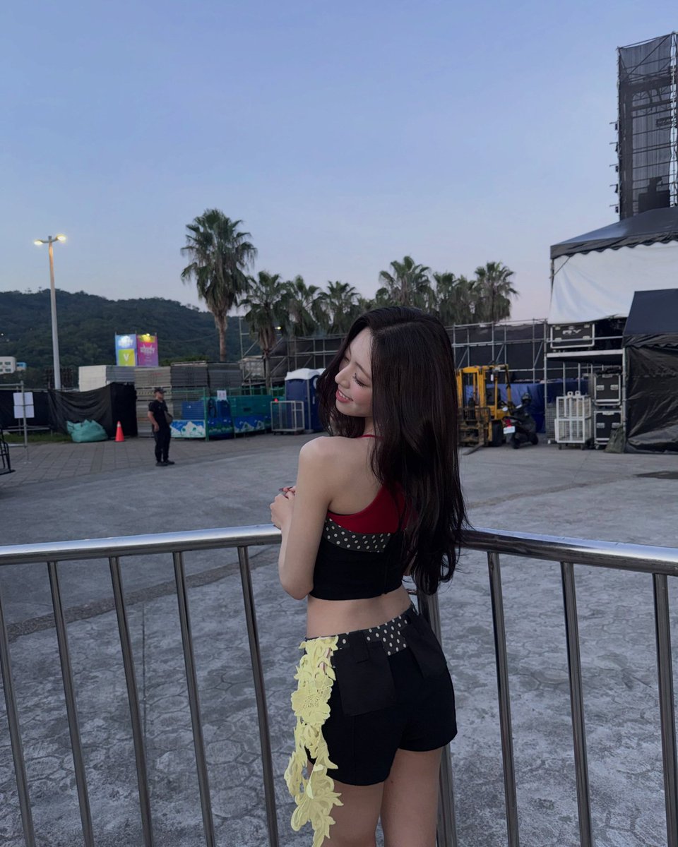 itzyfocusot5's tweet photo. #YUNA (igotyuandme) Instagram Post Update (2/3) https://t.co/zAZMLxMbMp