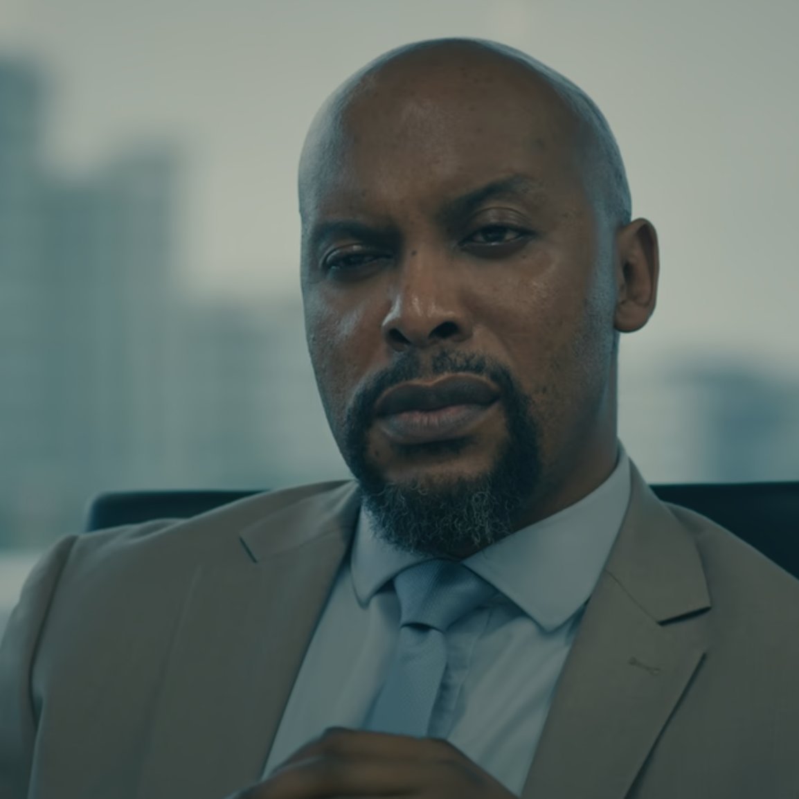 MissTinah_M's tweet photo. I have a love and hate relationship with this man. 😭😭😭 #BloodLegacyNetflix https://t.co/rrZtN80F3U