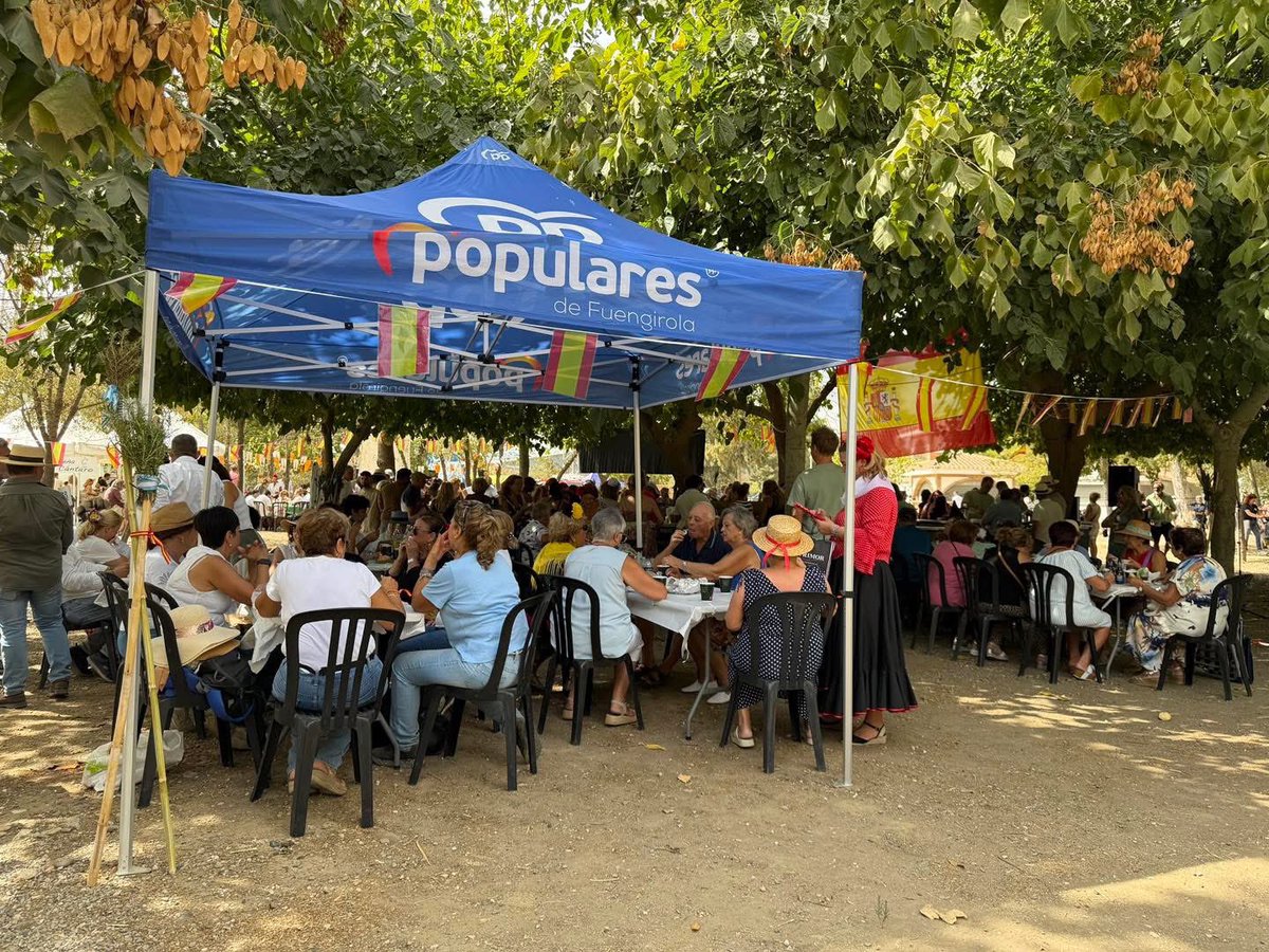 PPFuengirola's tweet photo. ¡Los populares de #Fuengirola celebramos la #RomeríaDelRosario2026 con alegría y con muchas ganas de Feria!

¡Viva la Virgen del Rosario!

¡Viva Fuengirola! https://t.co/MWu0JHZs0Y