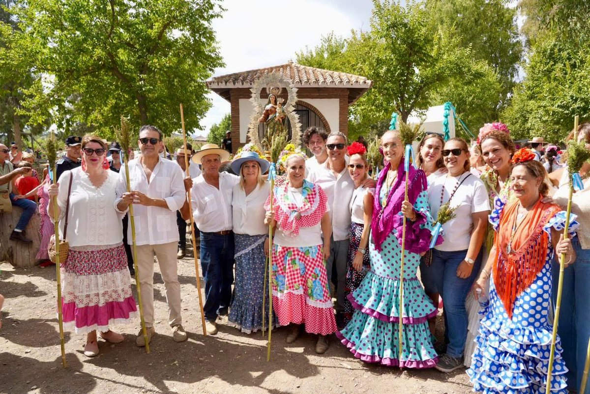 PPFuengirola's tweet photo. ¡Los populares de #Fuengirola celebramos la #RomeríaDelRosario2026 con alegría y con muchas ganas de Feria!

¡Viva la Virgen del Rosario!

¡Viva Fuengirola! https://t.co/MWu0JHZs0Y