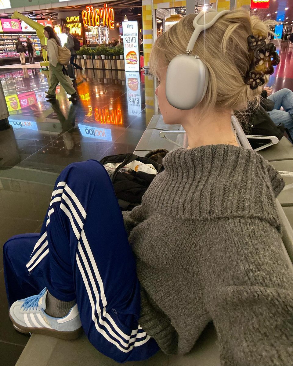 28joelson's tweet photo. 人生は一度きり。だからこそ、全力で生きよう。 🌟
kVY https://t.co/YR4ladyy0o