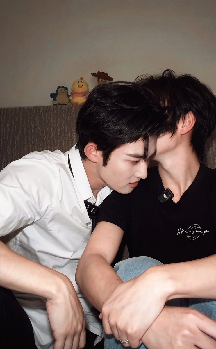 xyqnbry's tweet photo. chen chen 🐵🐣🫶

🔗 : https://t.co/53bcIMeme5

#TheLastOath #ChenMinghao #ChenLiang https://t.co/RHUSb2zt6b