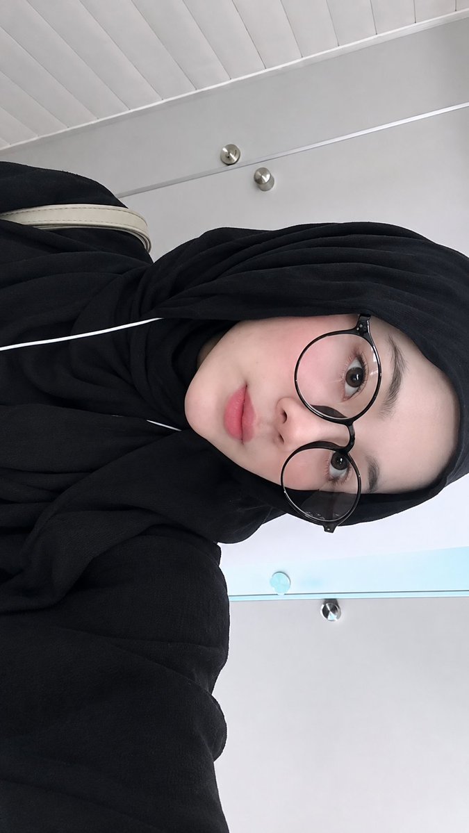raewritesz's tweet photo. hi👋🏻 https://t.co/4XEgsDGxK4