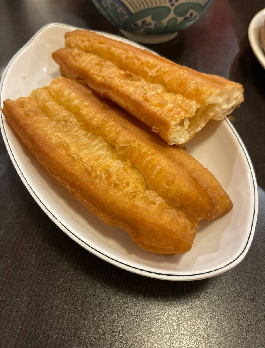 DellaEasthvy's tweet photo. It’s been a while since I had a Chinese breakfast, and I’ve realized that xiao long bao has become even more delicious. I’m here to document it and share it with you. https://t.co/3TGCTDgbYm