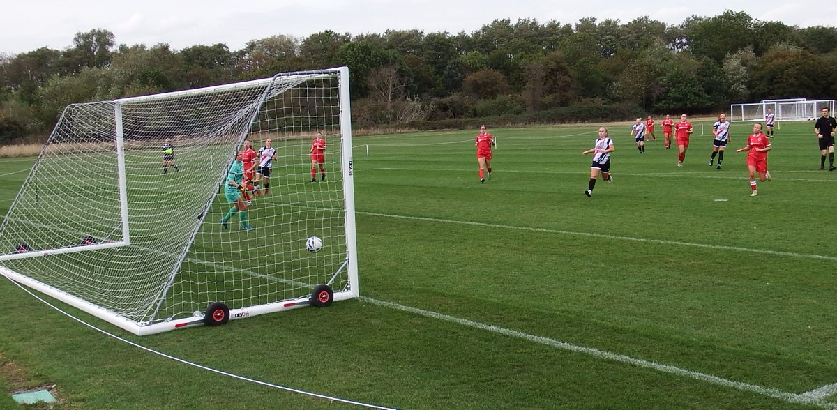 overtimer's tweet photo. Unexpected new ground today after my game got called off late. I'm at Hutton's brand new facility just 5 minutes from my house to see @WroxhamWomen comfortably through 6-0 in the League Cup.
Pic 1 - goal no. 6 scored by Maddie Green https://t.co/XWQuVbvFkM