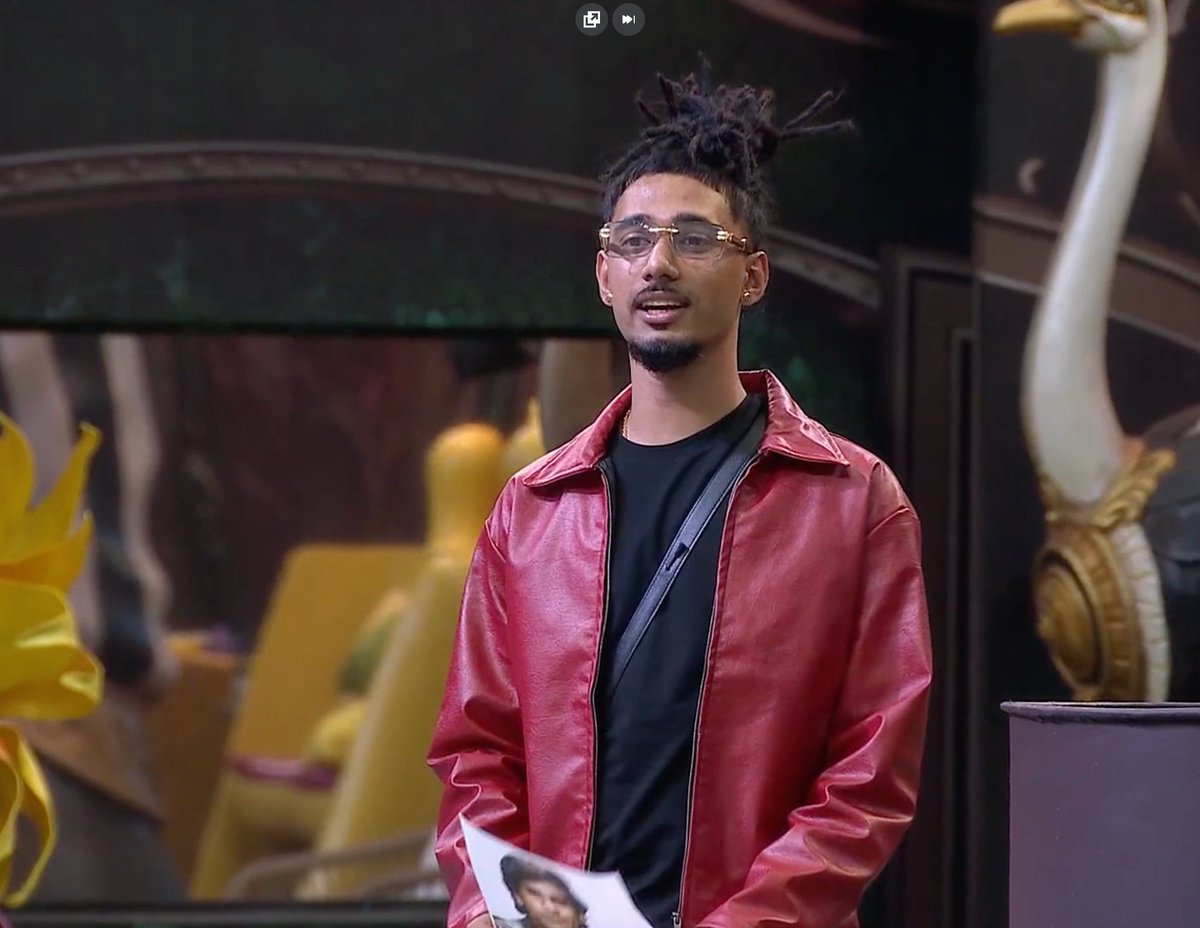 digital_newshub's tweet photo. Yung cooked Gullu here with every single point 😂🔥

#BiggBoss20 #YungDSA #BB20 https://t.co/Gm6toaCW1D