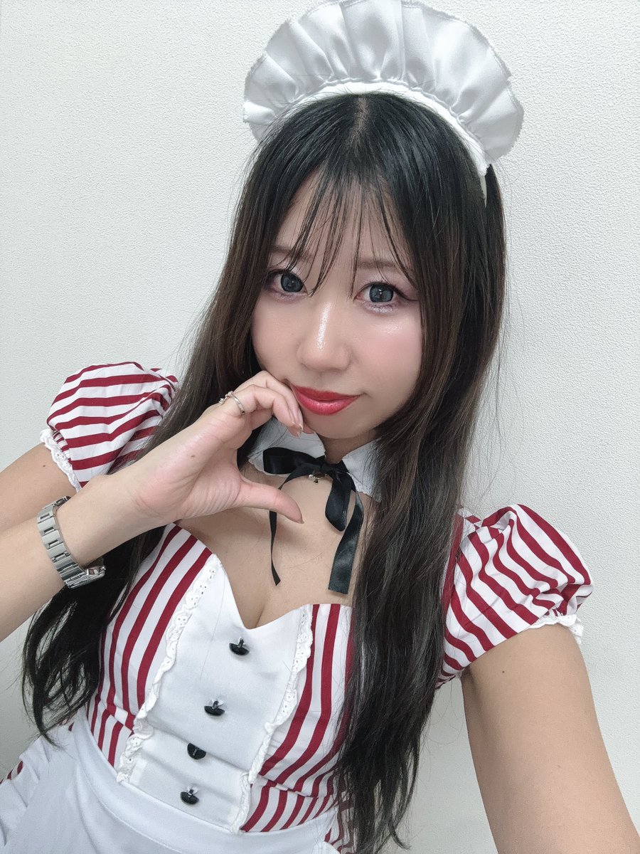 chuluyun's tweet photo. 久しぶりにえみりんと一緒にお仕事したーっ🩷💜
仕事も休憩も全力だった😂
優しい店舗様で常連さんもたくさん話しかけてくれて、楽しくてずーっと笑ってたよ(∩*´꒳`*∩)
お話ししてくださったみなさんありがとうございました🐰❕

大阪の店舗あんまりはいらないから、新鮮だったな🤭 https://t.co/ZB0ihRlons