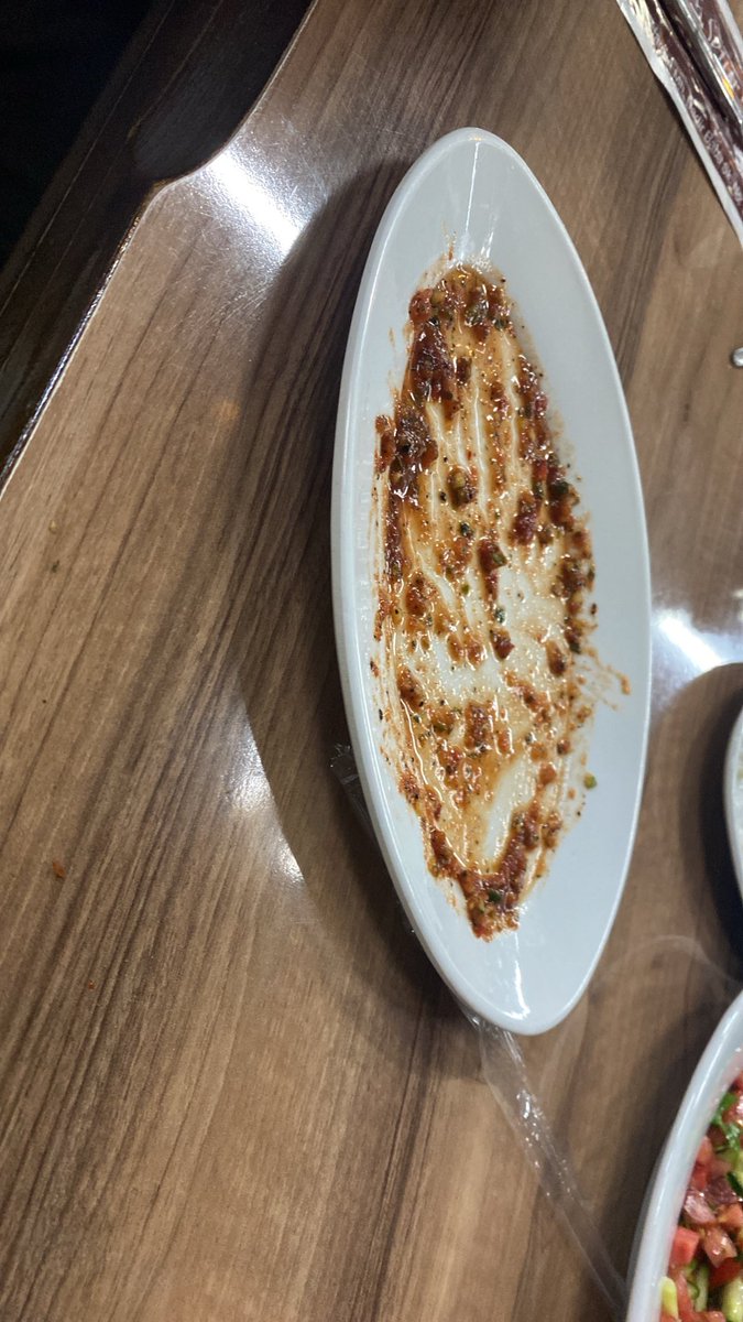 dahaiyiuluca's tweet photo. Ben basit adamım bana meze verin ben yiyim https://t.co/XQWtWEMRKz