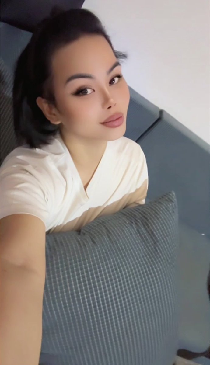 yohil3996's tweet photo. 😘😘😘😘😘 https://t.co/tSbFXVMnHB
