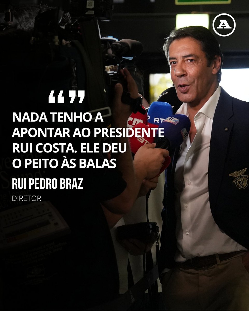 abolapt's tweet photo. Continuação da conversa que A BOLA teve com Rui Pedro Braz, naquela que é a primeira entrevista concedida em cinco anos. ⚽
Vê a entrevista completa em A BOLA. 📱
#RuiPedroBraz #ruicosta #marcosilva #brunolage #Benfica https://t.co/wB88EgJf2s