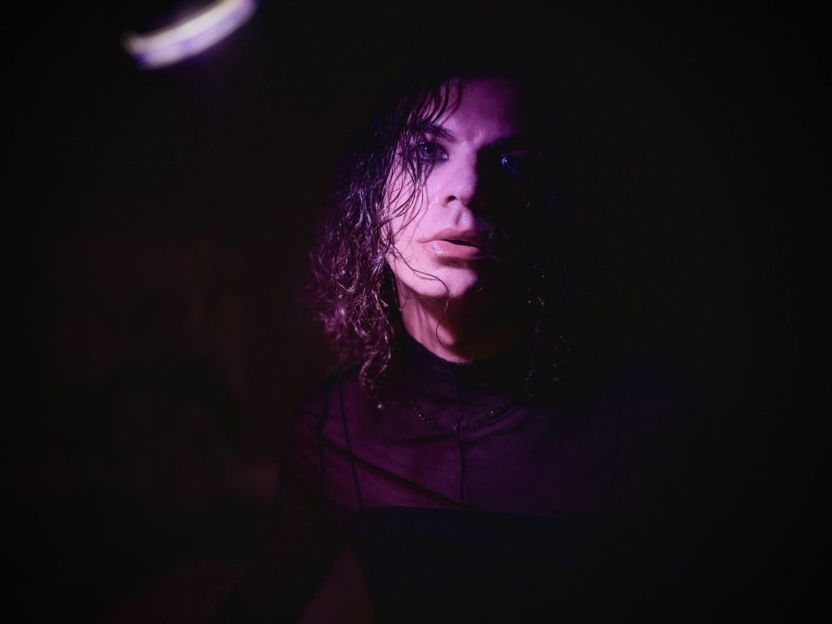 aloneinasylum's tweet photo. The hardest thing to outrun is the part of yourself you keep trying to leave behind.
Have you ever felt like you were running from yourself?

The Endless Ocean - October 1.

#NewMusic #NewArtist https://t.co/BlkwEVl1FJ