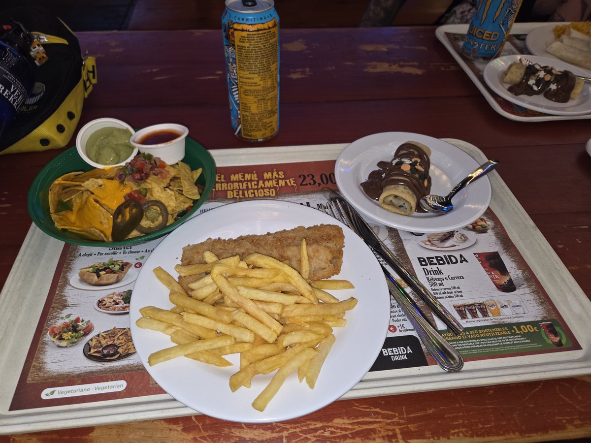 lewieg223's tweet photo. @mtcghost Woah, i thought you would like it, nee need for that big man, maybe this picture of my food in Spain will calm you down https://t.co/j1S6mNp6p4