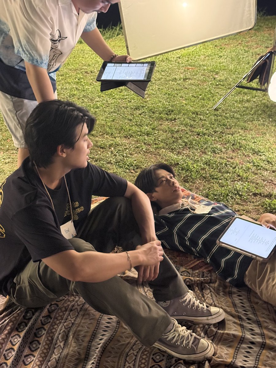 James_punnaphat's tweet photo. พูดตรงๆนะ นี่เป็นอ๊อฟ นี่จะทุบสักที เพื่อนแบบฟืนอ่ะ!!! 

LOVEX3 EPISODE 7

#LOVEx3_EP7 https://t.co/Ueh4YoRlBu
