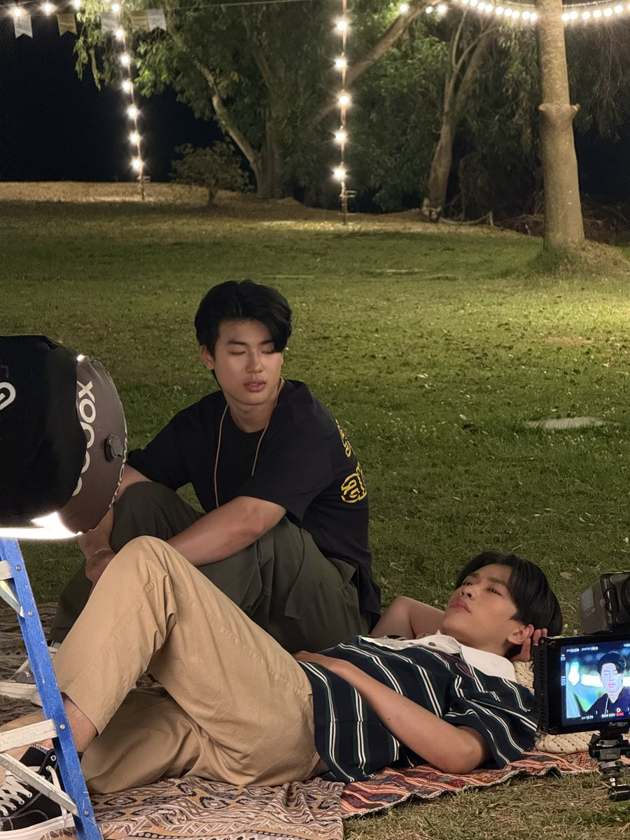 James_punnaphat's tweet photo. พูดตรงๆนะ นี่เป็นอ๊อฟ นี่จะทุบสักที เพื่อนแบบฟืนอ่ะ!!! 

LOVEX3 EPISODE 7

#LOVEx3_EP7 https://t.co/Ueh4YoRlBu