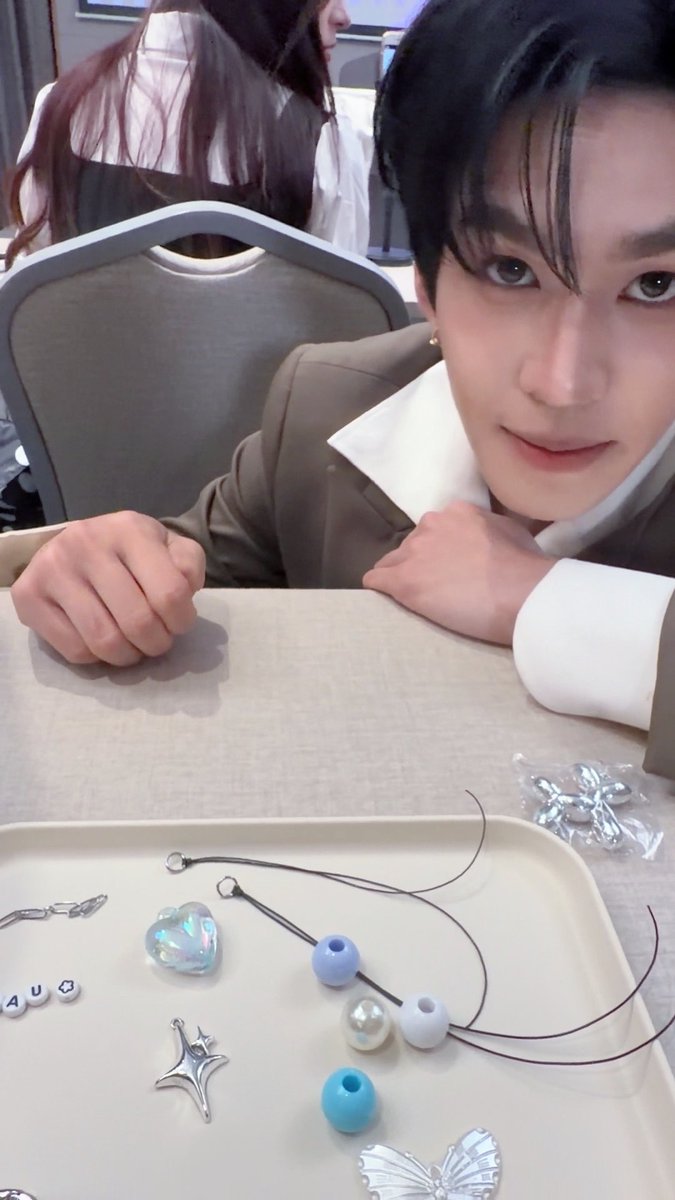 rayrayxttp's tweet photo. แกๆๆๆ ชั้นโดนอู่อู๋ช้อนตา workshopก็ดีแบบนี้สินะ 🤭 https://t.co/RLuNnSAzED