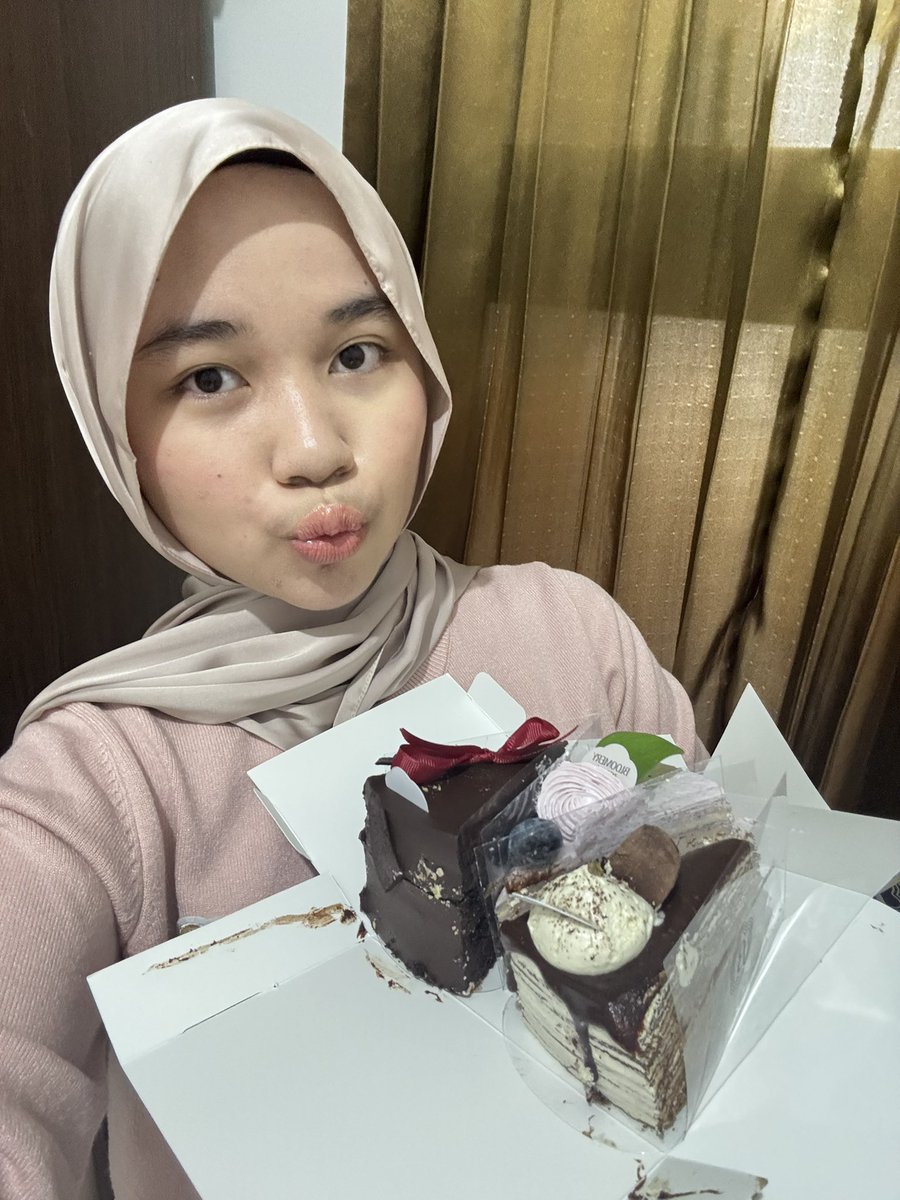 kuebugismandi's tweet photo. Hhhh latepost 🤍💖⭐️🫰🏼😇 https://t.co/sS6UToR79d