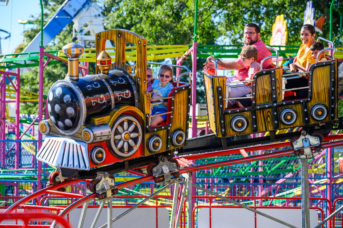amusementhunt's tweet photo. Bonus credit! North Georgia State Fair had more one coaster than listed online, and they let adults ride it! Winning! #northgeorgiastatefair #ngsf #rollercoaster #fair https://t.co/BNArIoqkUX