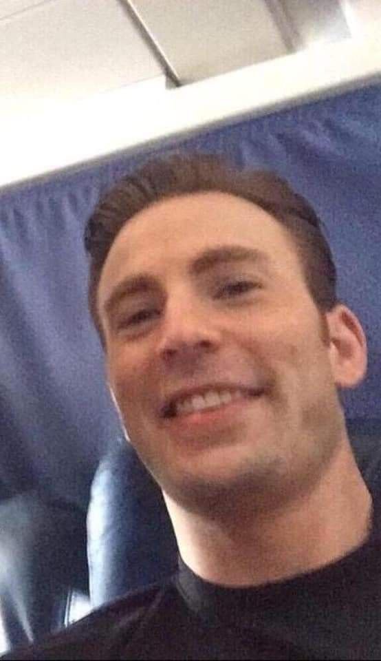 SteveR0gersLove's tweet photo. So cute when he takes a selfie https://t.co/WI3CnfEC8b