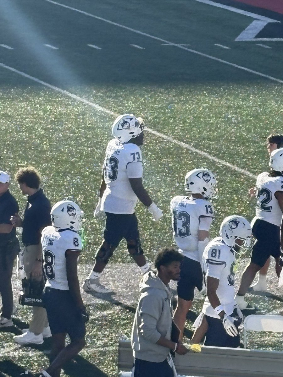 CoachKummer's tweet photo. Getting to watch former players at the next level is a special thing. Even got to catch up with some former players in attendance. Proud of these guys!

@RaphaelGreene73 - OL @ UCONN
@PlaymakerTrey - RB @ UCONN
@SeaontaStewart3 - DB @ Indiana https://t.co/5FDQCcCyiY