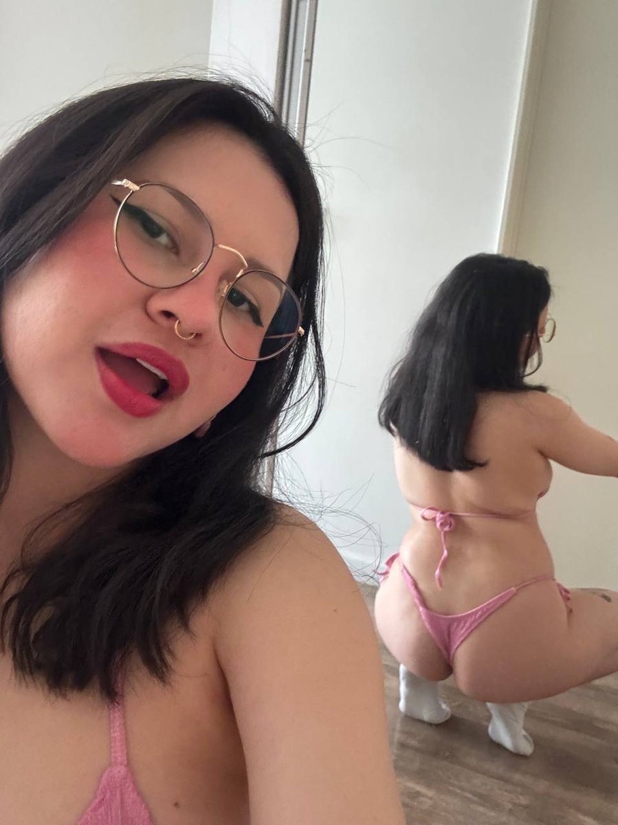 Sercannwqp's tweet photo. Chubby or fat, which word fits me best? https://t.co/RaDM7xkiL5