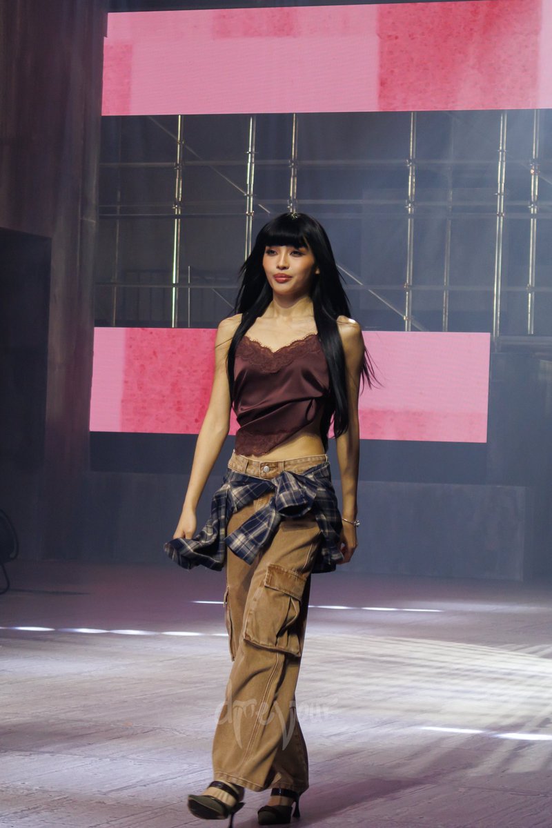 drevour's tweet photo. Slayer as always @_ajyape 

G22 AT THE RUNWAY
#G22xBenchFWH #G22 https://t.co/rQ9vlHDL1a