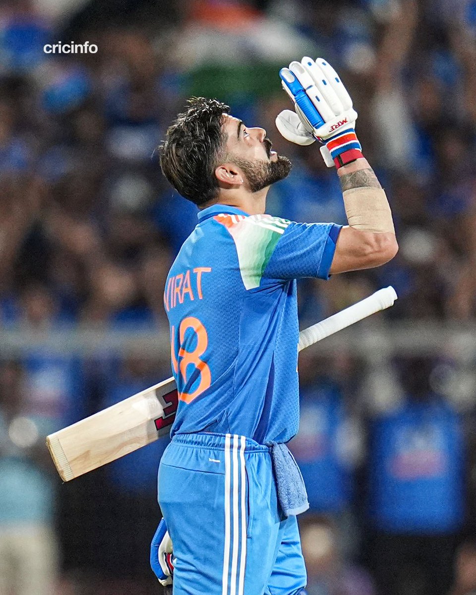 cricinfo's tweet photo. ◾ 55 ODI hundreds, six more than the second-most 
◾ 86 international hundreds, second-most 
◾ 30 ODI hundreds while chasing, 12 more than the second-most 
◾ 25th ODI hundred in successful chases, 11 more than the next best
◾ Levels Tendulkar with 60 List A tons, the joint-most 

THE KING 👑