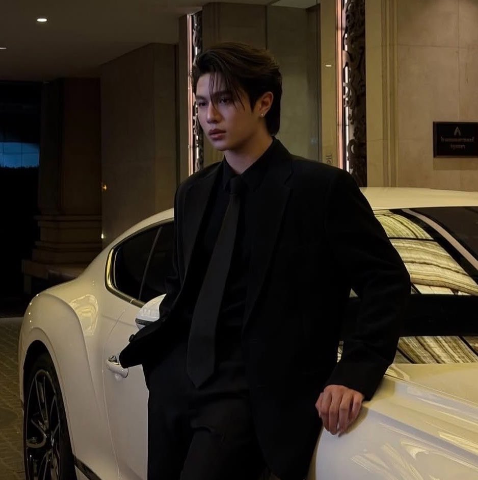 fourdoubleu's tweet photo. ถ้าวันนี้ไม่เห็นค่า                        กลับมาวันหน้าก็ได้นะ https://t.co/DChAGKyngr