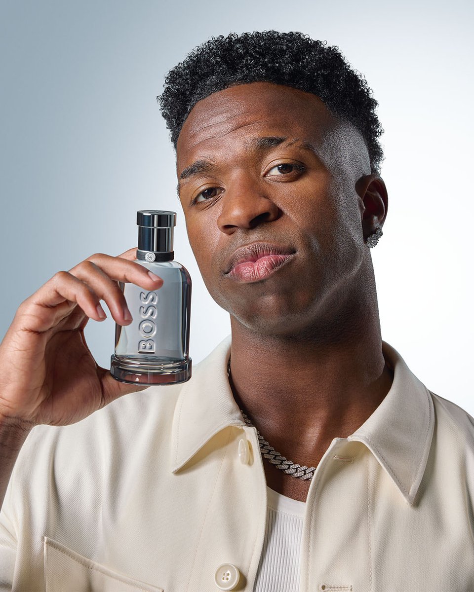 vinijr's tweet photo. Bright. Blazing. Beyond. Leaving a lasting impression with the bold new #BOSSBottledBeyond Eau de Toilette Intense #BOSSRecognizeBOSS https://t.co/BDWAiRT2ff