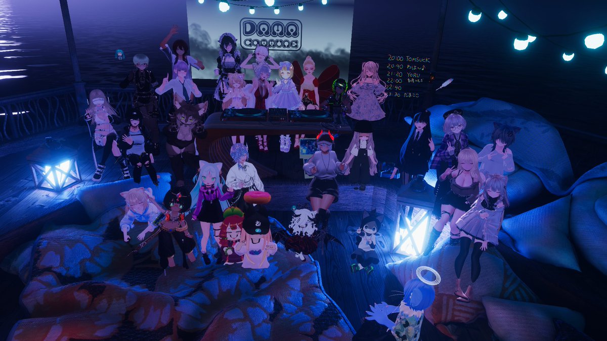 shindou_aka's tweet photo. ２つ目！damakokoさんの #VRC_BirthdayBash にも参加してきました！
お誕生日おめでとうございます！すごく豪華なお誕生日会でございました！ https://t.co/dWovtVx3Kq