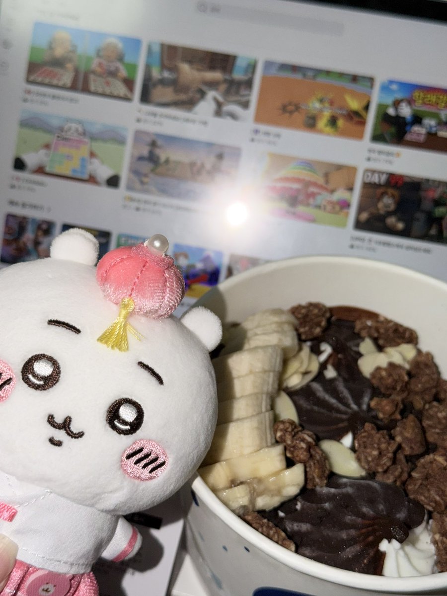 ddunggiii's tweet photo. 이게 행복이고 연휴고 인생이지🛌🛌 https://t.co/zHmQMEzjxu