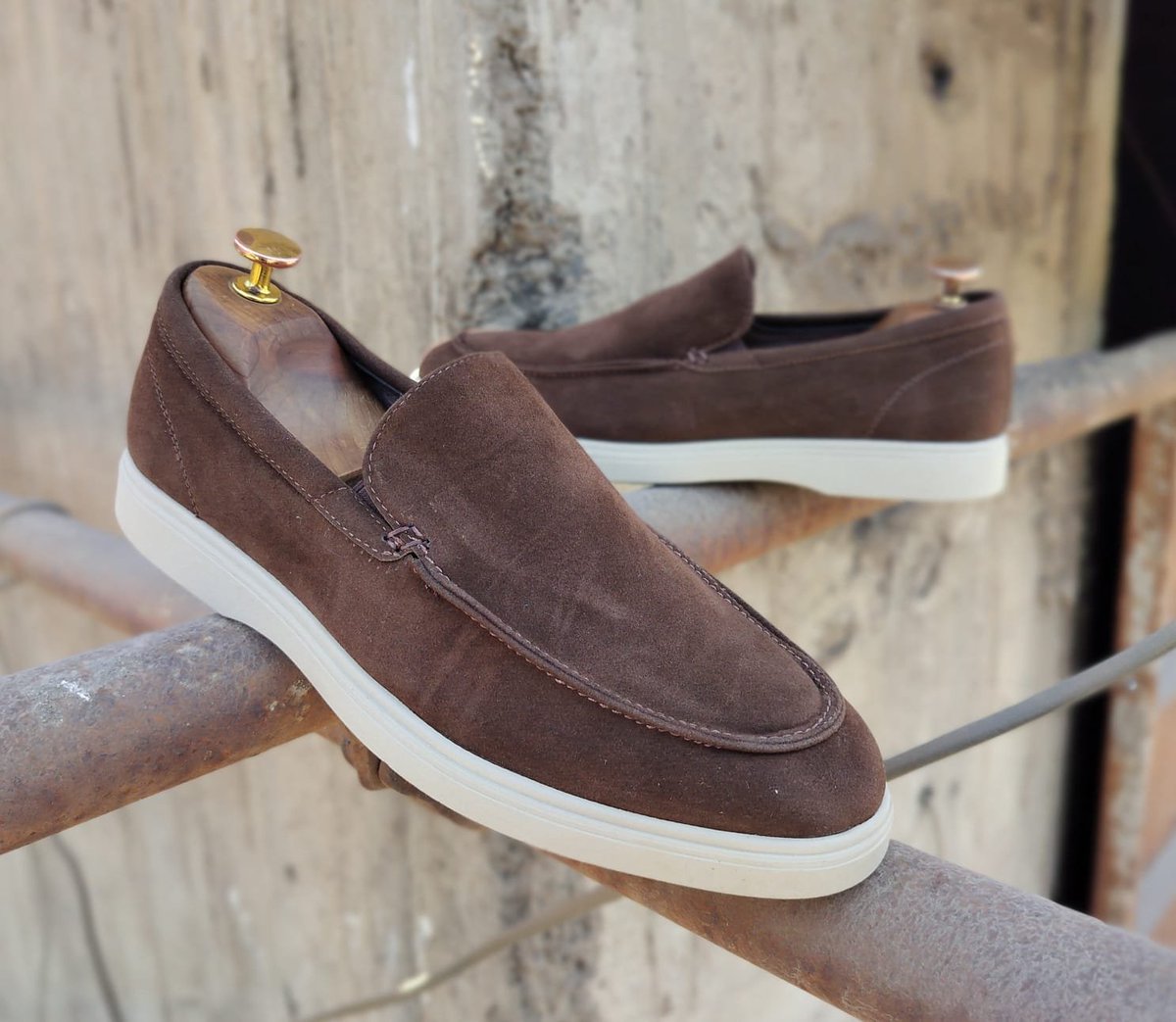 MwacheezyC's tweet photo. Summer Walk Shoes.

Size 40_41_42_43_44_45 

💰Ksh.4200 https://t.co/DW5h0EdaAv