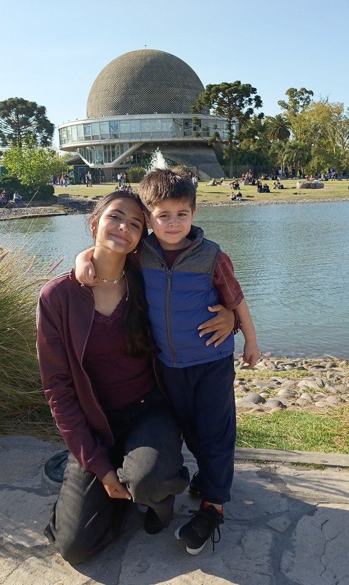 pablorampi's tweet photo. #estefinde @todonoticias 
Salvi Ayer ,disfrutando del día con
su  prima Orne .. https://t.co/CatLfG0NZl