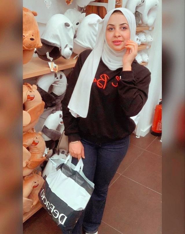 lames34LOLO's tweet photo. هل تقبل ان اكون صديقة لك
من دون مجاملة وبكل صدق https://t.co/okDFKyArsx